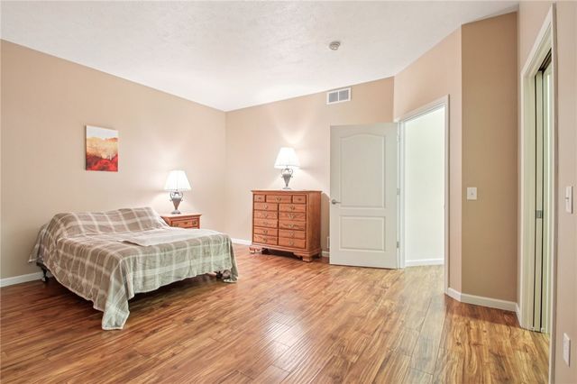 127 Harrogate Crossing, Henrietta, NY 14586