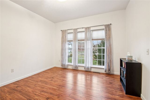 127 Harrogate Crossing, Henrietta, NY 14586