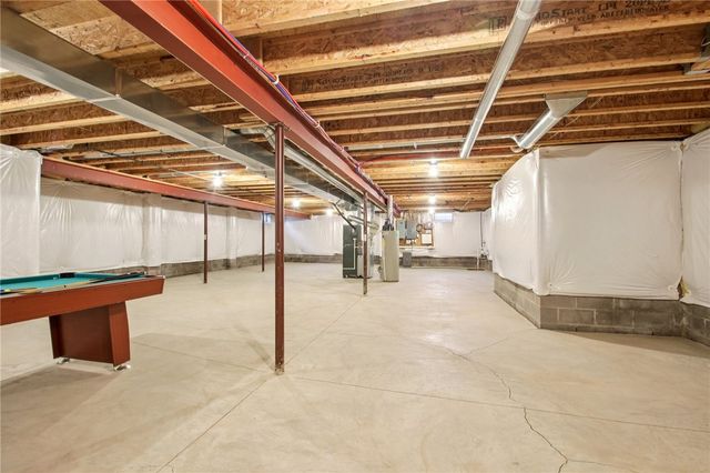 127 Harrogate Crossing, Henrietta, NY 14586