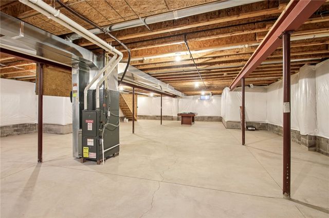 127 Harrogate Crossing, Henrietta, NY 14586