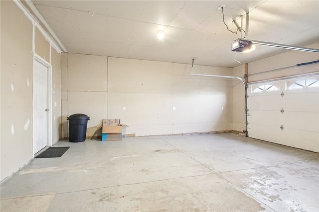 127 Harrogate Crossing, Henrietta, NY 14586