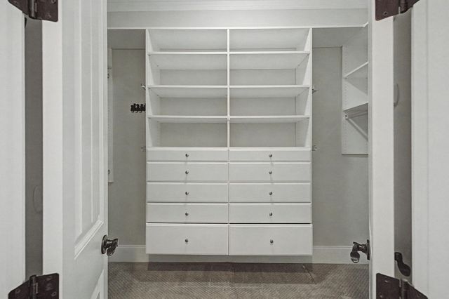 10204 MAPLE RUN DR, Lakeland, TN 38002