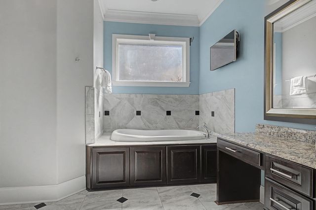 10204 MAPLE RUN DR, Lakeland, TN 38002