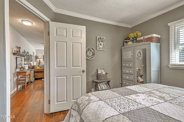 115 Boone Avenue, Johnson City, TN 37615