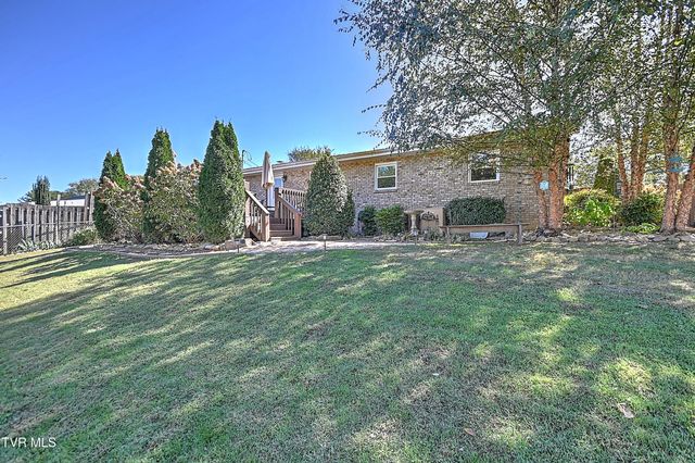 115 Boone Avenue, Johnson City, TN 37615