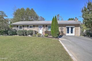 115 Boone Avenue, Johnson City, TN 37615