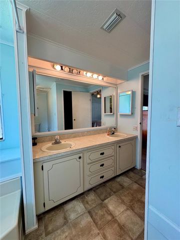 119 JANA CIRCLE, Auburndale, FL 33823