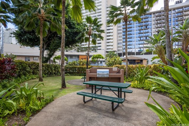 1820 Kaioo Drive A203, Honolulu, HI 96815