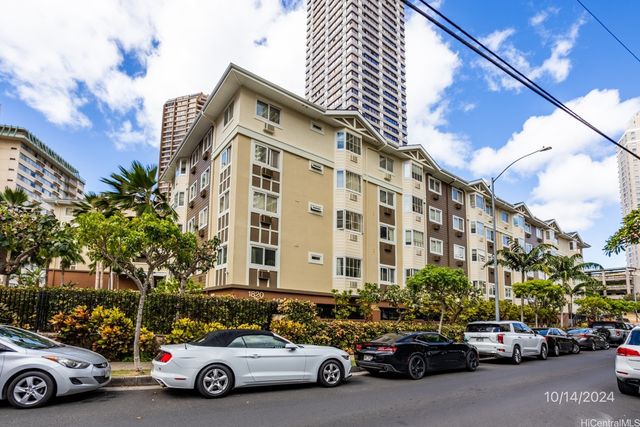 1820 Kaioo Drive A203, Honolulu, HI 96815