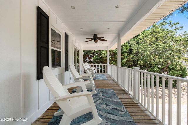 169 NW 3rd Street, Oak Island, NC 28465