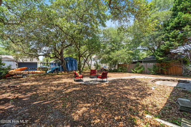 169 NW 3rd Street, Oak Island, NC 28465