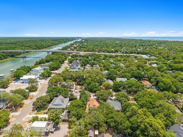 169 NW 3rd Street, Oak Island, NC 28465