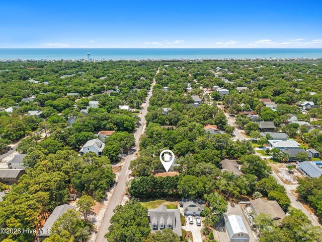 169 NW 3rd Street, Oak Island, NC 28465