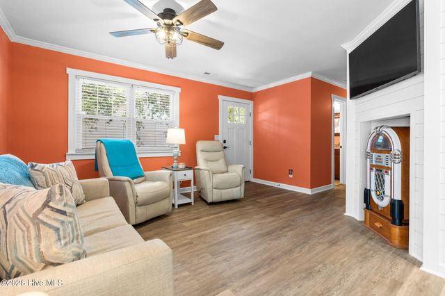 169 NW 3rd Street, Oak Island, NC 28465