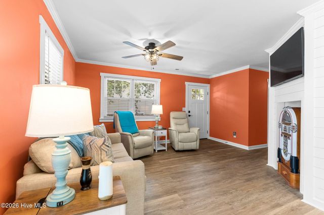 169 NW 3rd Street, Oak Island, NC 28465