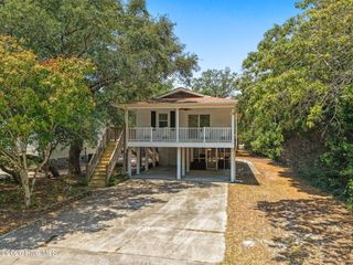 169 NW 3rd Street, Oak Island, NC 28465