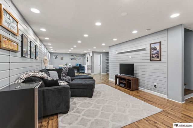 11318 S 47th Street, Papillion, NE 68133