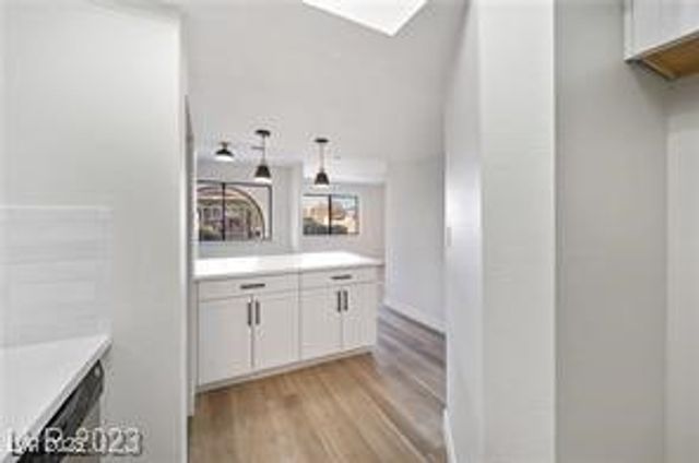 5705 Smoke Ranch Road B, Las Vegas, NV 89108