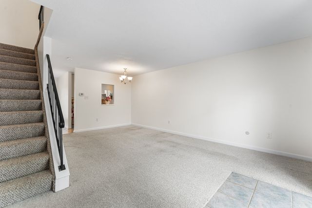 42 Village Brook Ln. 42, Natick, MA 01760