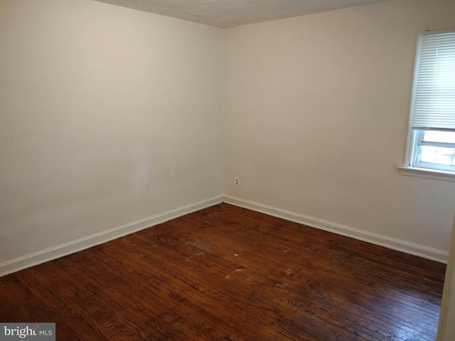 16 S CANNON DR, Wilmington, DE 19809