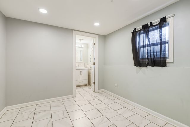 16037 Marshfield Avenue, Harvey, IL 60426