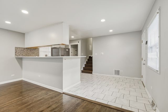 16037 Marshfield Avenue, Harvey, IL 60426