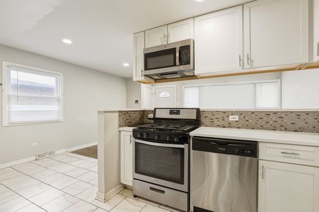 16037 Marshfield Avenue, Harvey, IL 60426