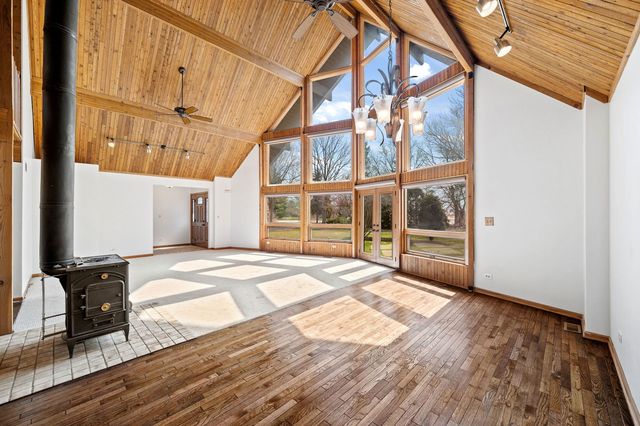 5N584 Dunham Trails Road, Wayne, IL 60184