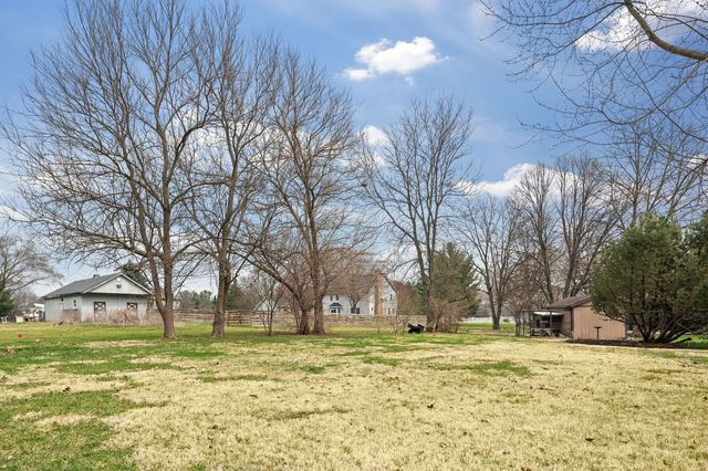 5N584 Dunham Trails Road, Wayne, IL 60184