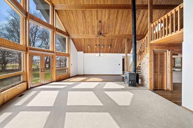5N584 Dunham Trails Road, Wayne, IL 60184