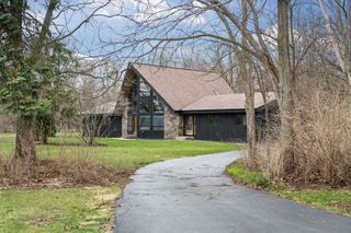 5N584 Dunham Trails Road, Wayne, IL 60184
