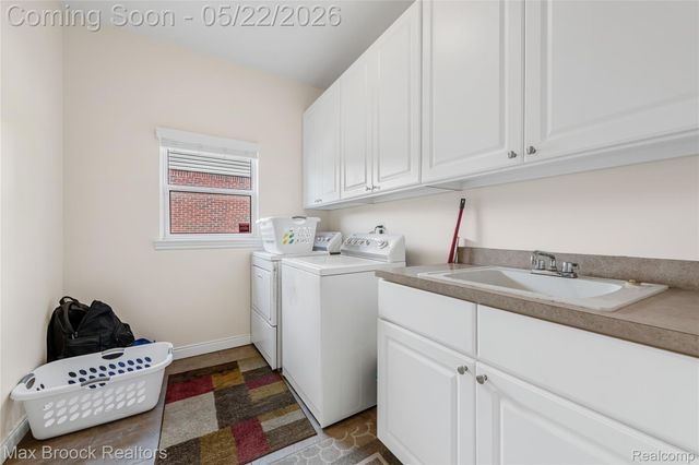1171 Cambria Drive, Troy, MI 48085