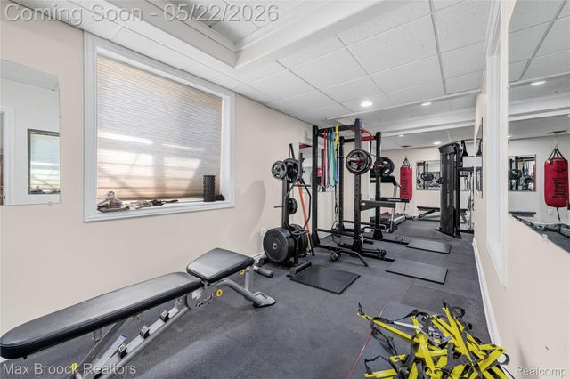 1171 Cambria Drive, Troy, MI 48085