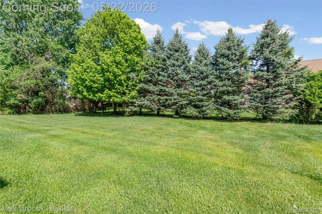 1171 Cambria Drive, Troy, MI 48085