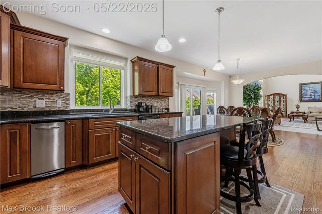 1171 Cambria Drive, Troy, MI 48085