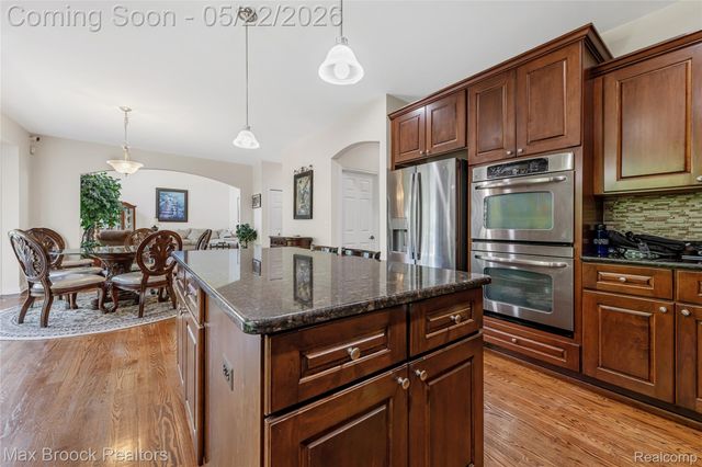 1171 Cambria Drive, Troy, MI 48085