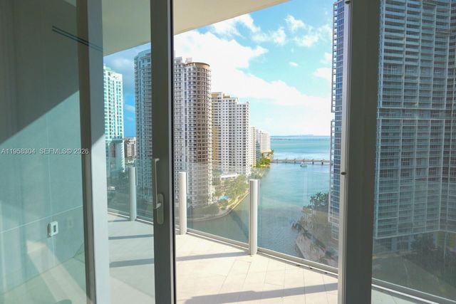 300 Biscayne Boulevard Way 1806W, Miami, FL 33131