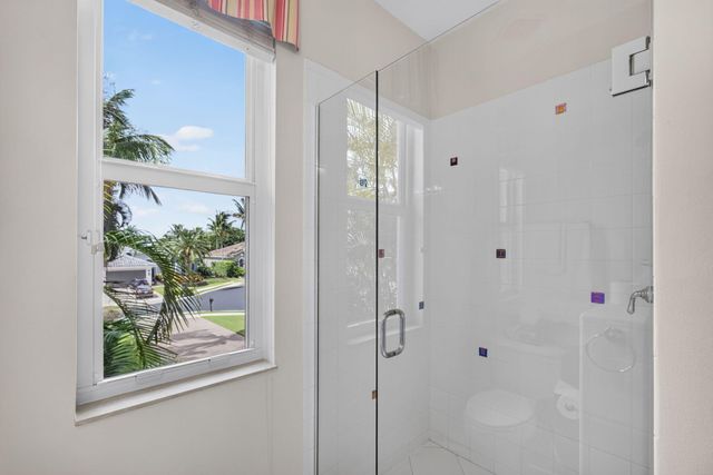 5133 Isabella Drive, Palm Beach Gardens, FL 33418