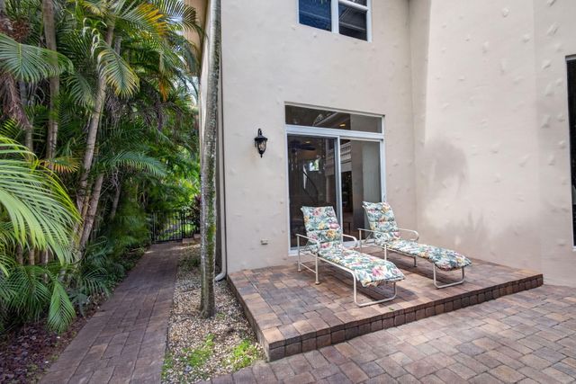 5133 Isabella Drive, Palm Beach Gardens, FL 33418