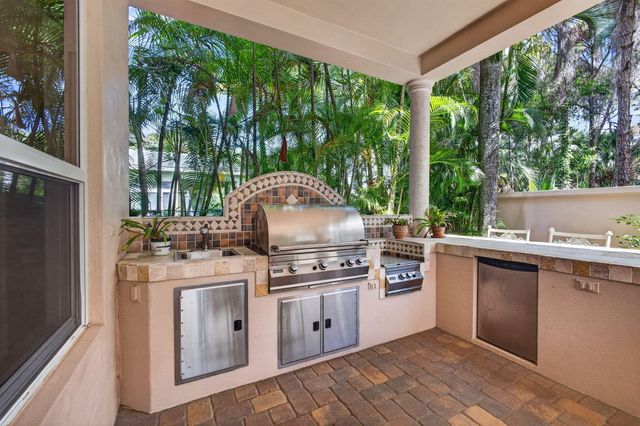 5133 Isabella Drive, Palm Beach Gardens, FL 33418
