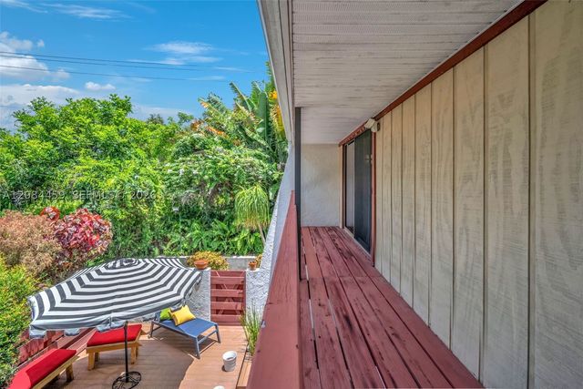 3908 Parkside Ln 229, Hollywood, FL 33021