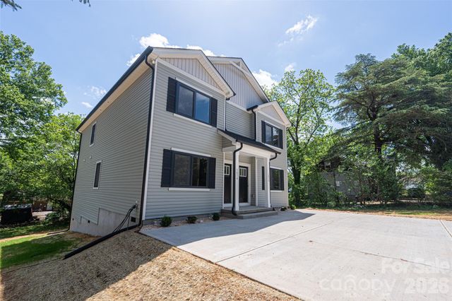 1036 12th Street NE, Hickory, NC 28601