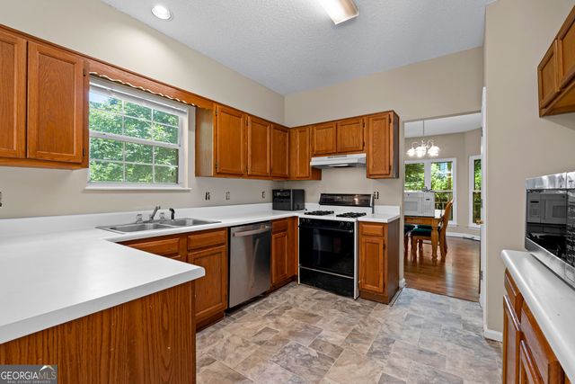 18 Coggins Place, Newnan, GA 30265