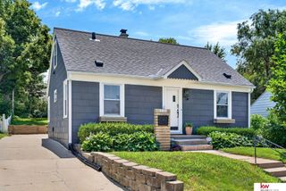 6015 Pine Street, Omaha, NE 68106
