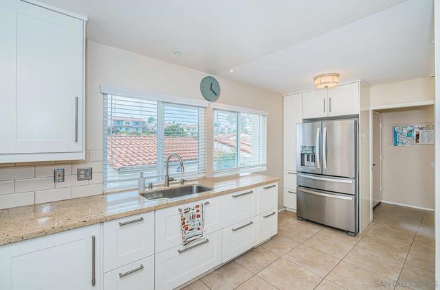 901 Caminito Madrigal E, Carlsbad, CA 92011