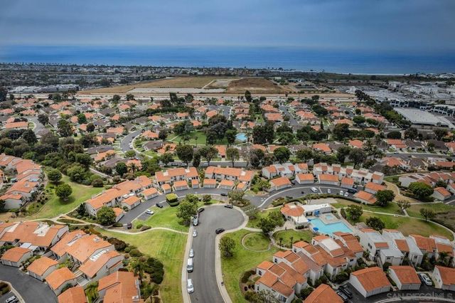 901 Caminito Madrigal E, Carlsbad, CA 92011