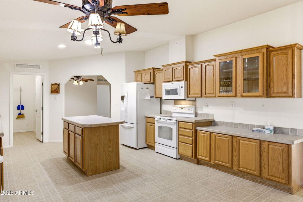 Image 11 of property listing at 5 COUNTY ROAD N8613 Road, Concho, AZ 85924