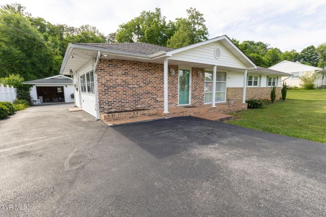 1124 Indian Hills Drive, Bristol, TN 37620