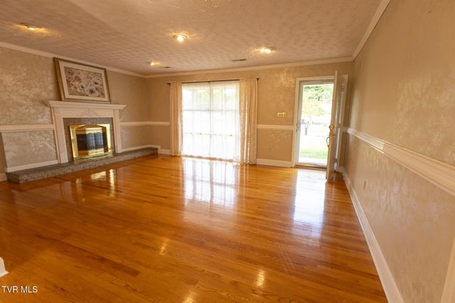 1124 Indian Hills Drive, Bristol, TN 37620