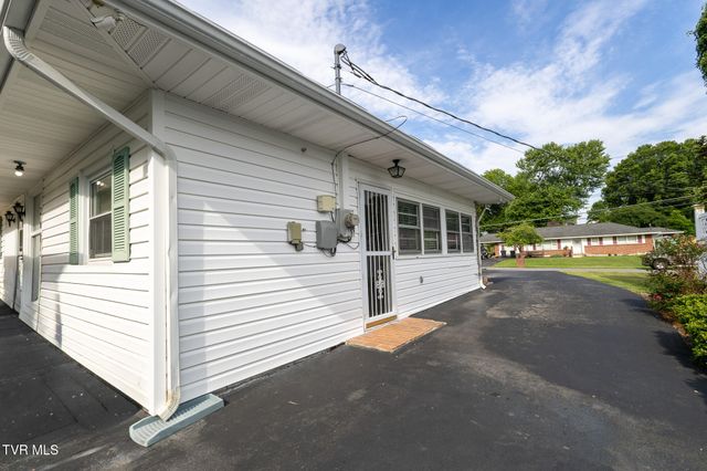 1124 Indian Hills Drive, Bristol, TN 37620